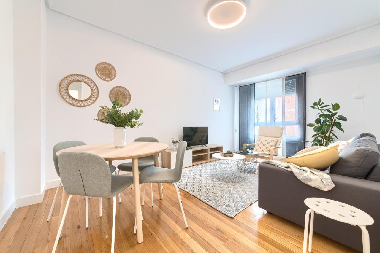 Iturribide Hogar Moderno Junto Al Metro Apartment Bilbao Luaran gambar
