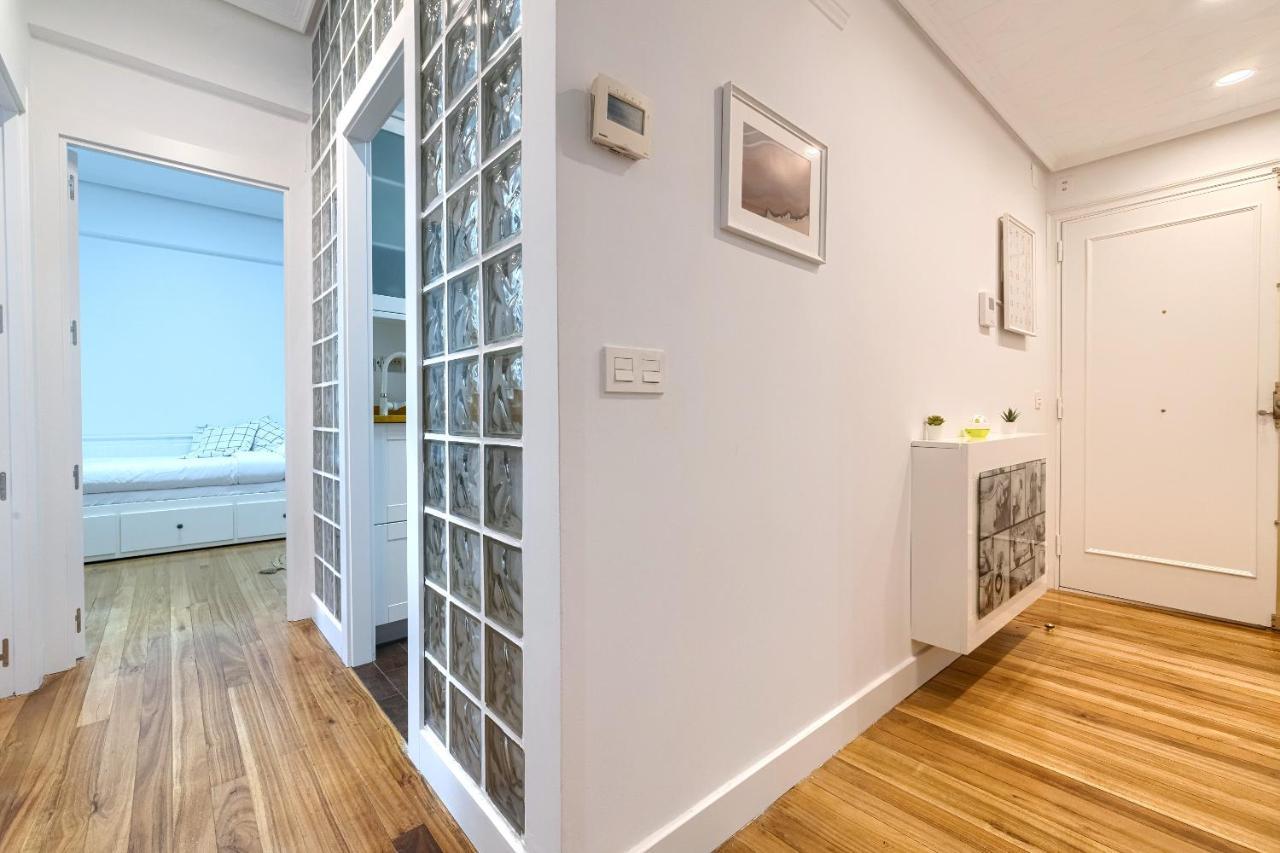 Iturribide Hogar Moderno Junto Al Metro Apartment Bilbao Luaran gambar